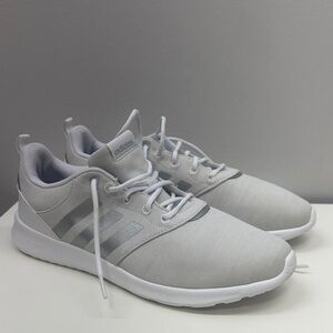 ADIDAS WOMENS SIZE 11 CLOUDFOAM SUPER COMFY ATHLETIC SHOES